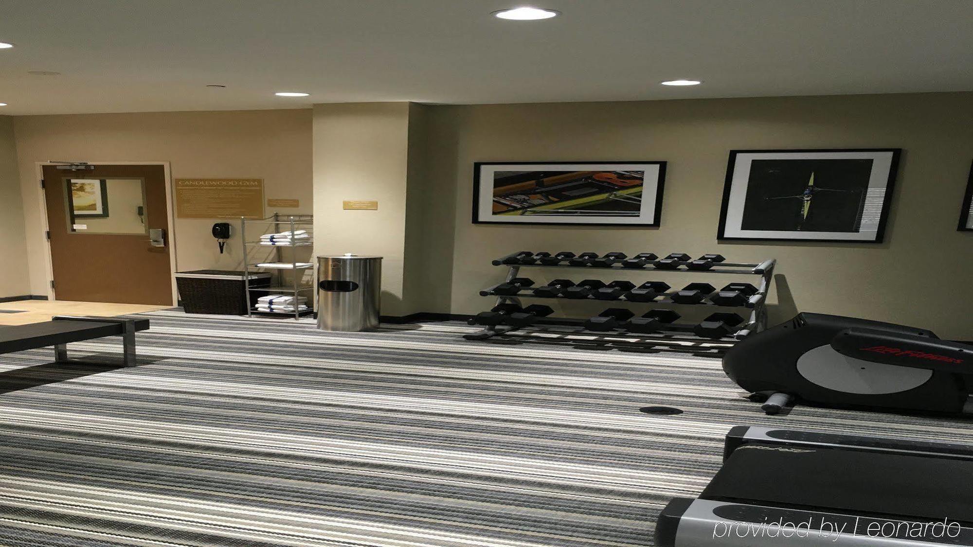 แคนเดิลวู้ด สวีท สเมอร์นา Hotel ภายนอก รูปภาพ